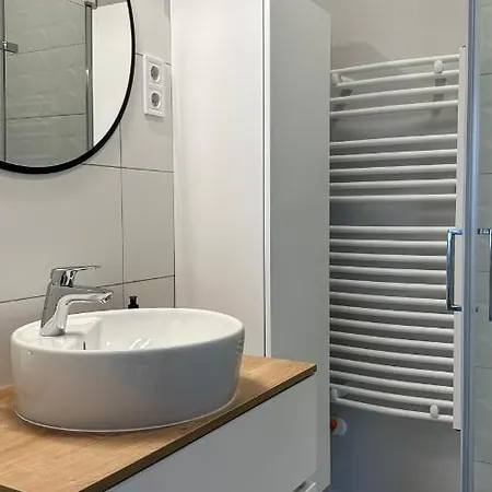 Apartment Linden Apartman 106 - Adults Only Mosonmagyarovar