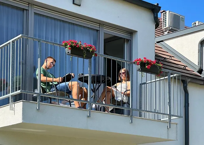 Linden 106 - Adults Only Lejlighed Mosonmagyaróvár